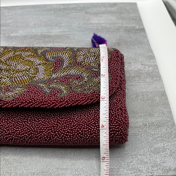 La Regale Red Gold Silver Beaded Clutch Evening Bag Elegant Classic Vintage - Picture 12 of 12
